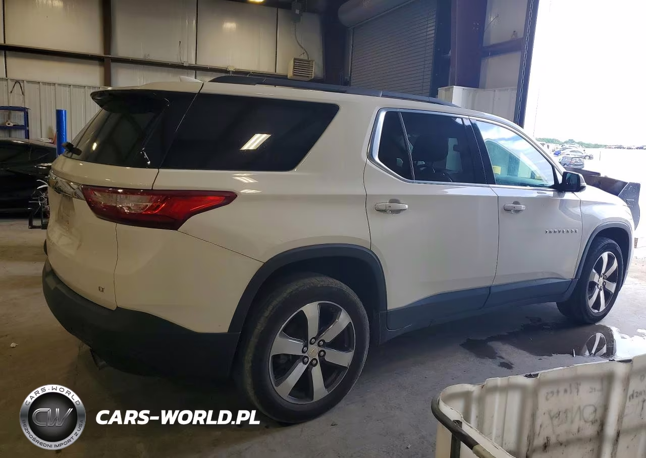 2020 Chevrolet Traverse Lt VIN:1GNERHKW7LJ155758 - 3