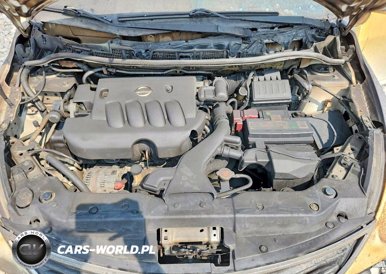 2010 Nissan Versa 1.8 S VIN:3N1BC1CP2AL448102 - 11