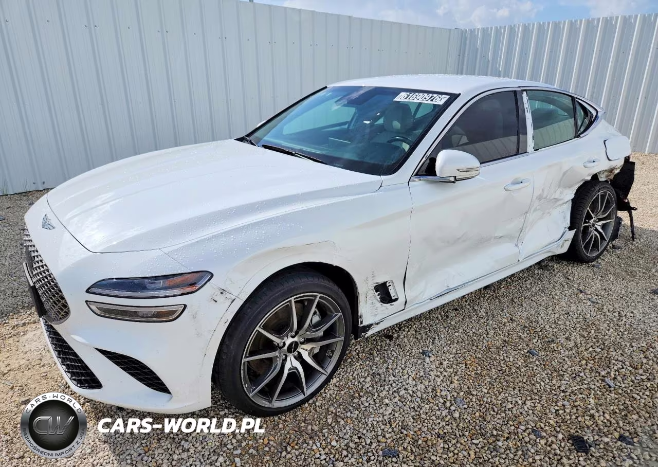 2025 Genesis G70 2.5T Standard – zdjęcie 1 z 12