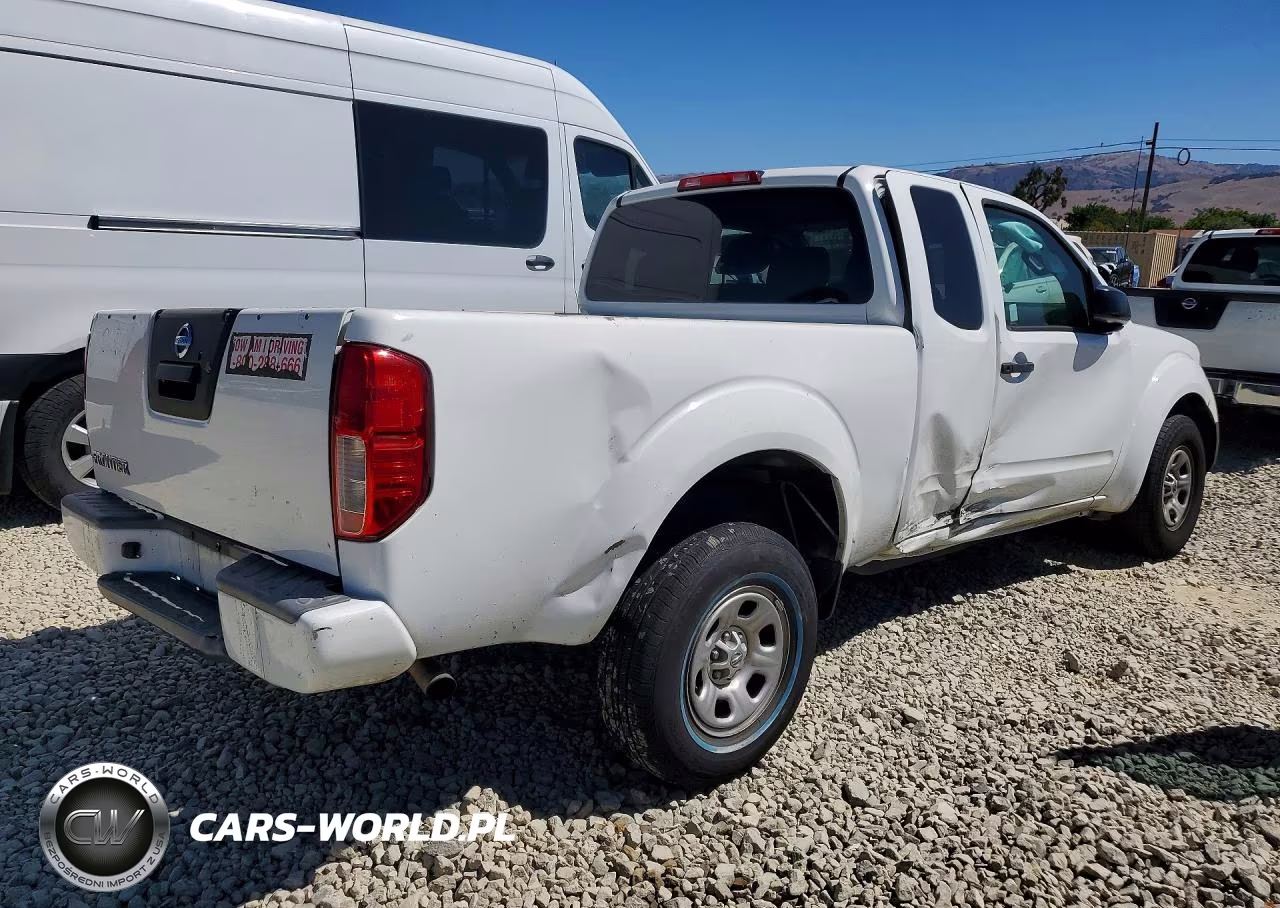 2018 Nissan Frontier S VIN:1N6BD0CTXJN764667 - 3