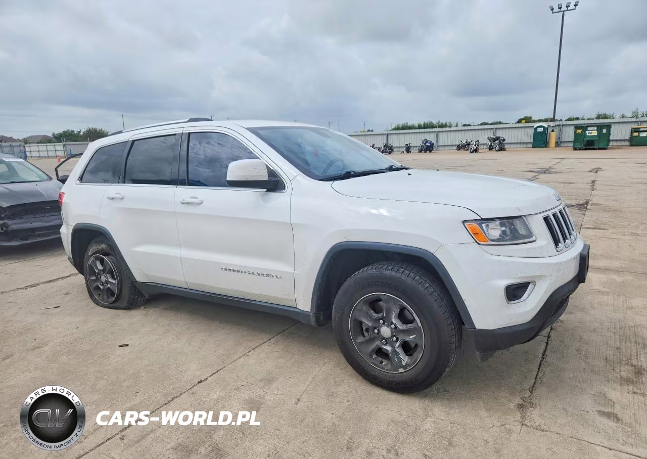 2014 Jeep Grand Cherokee Laredo VIN:1C4RJEAG6EC542903 - 4