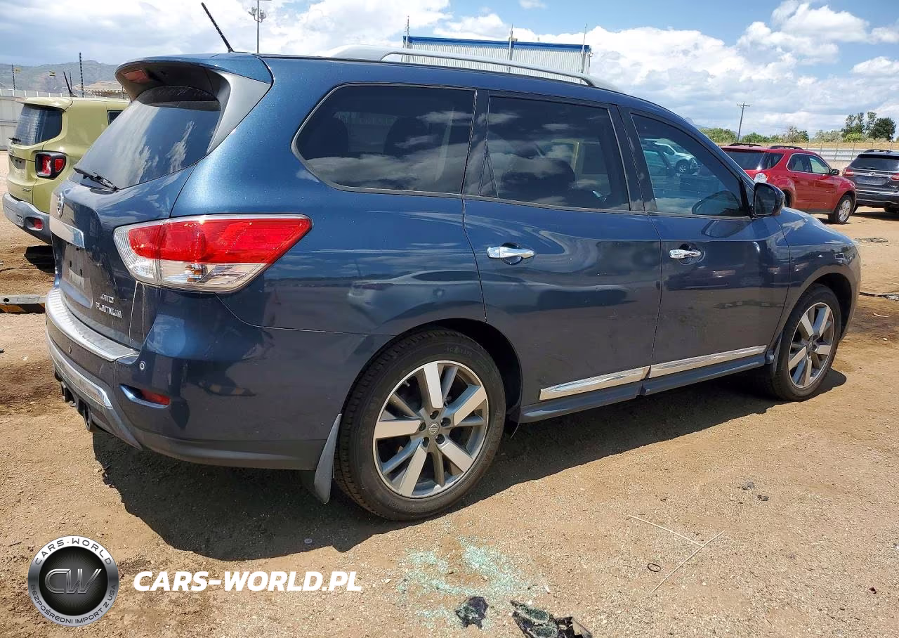 2015 Nissan Pathfinder Platinum VIN:5N1AR2MM5FC600390 - 3