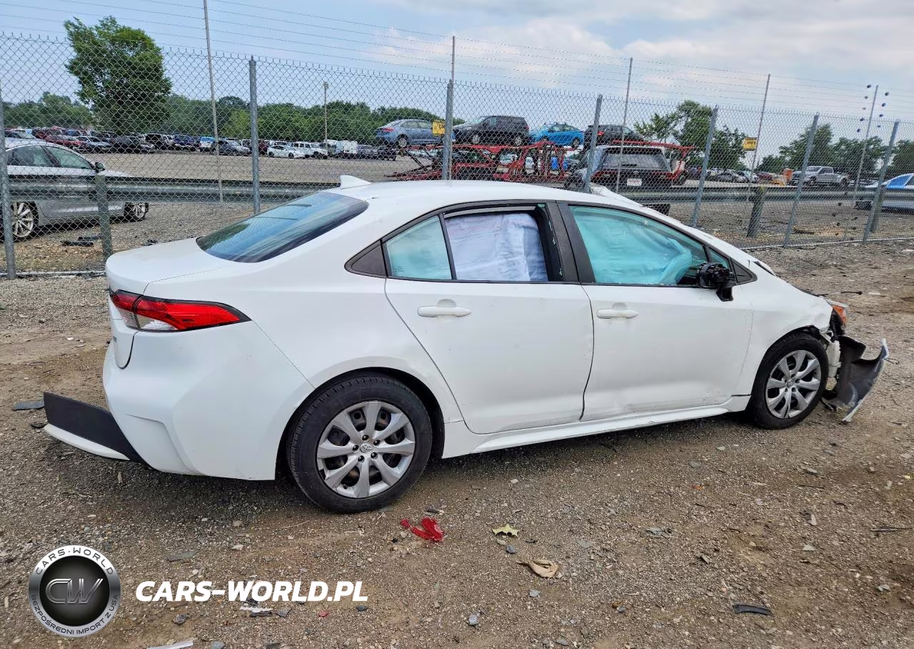 2021 Toyota Corolla Le VIN:5YFEPMAEXMP241983 - 3