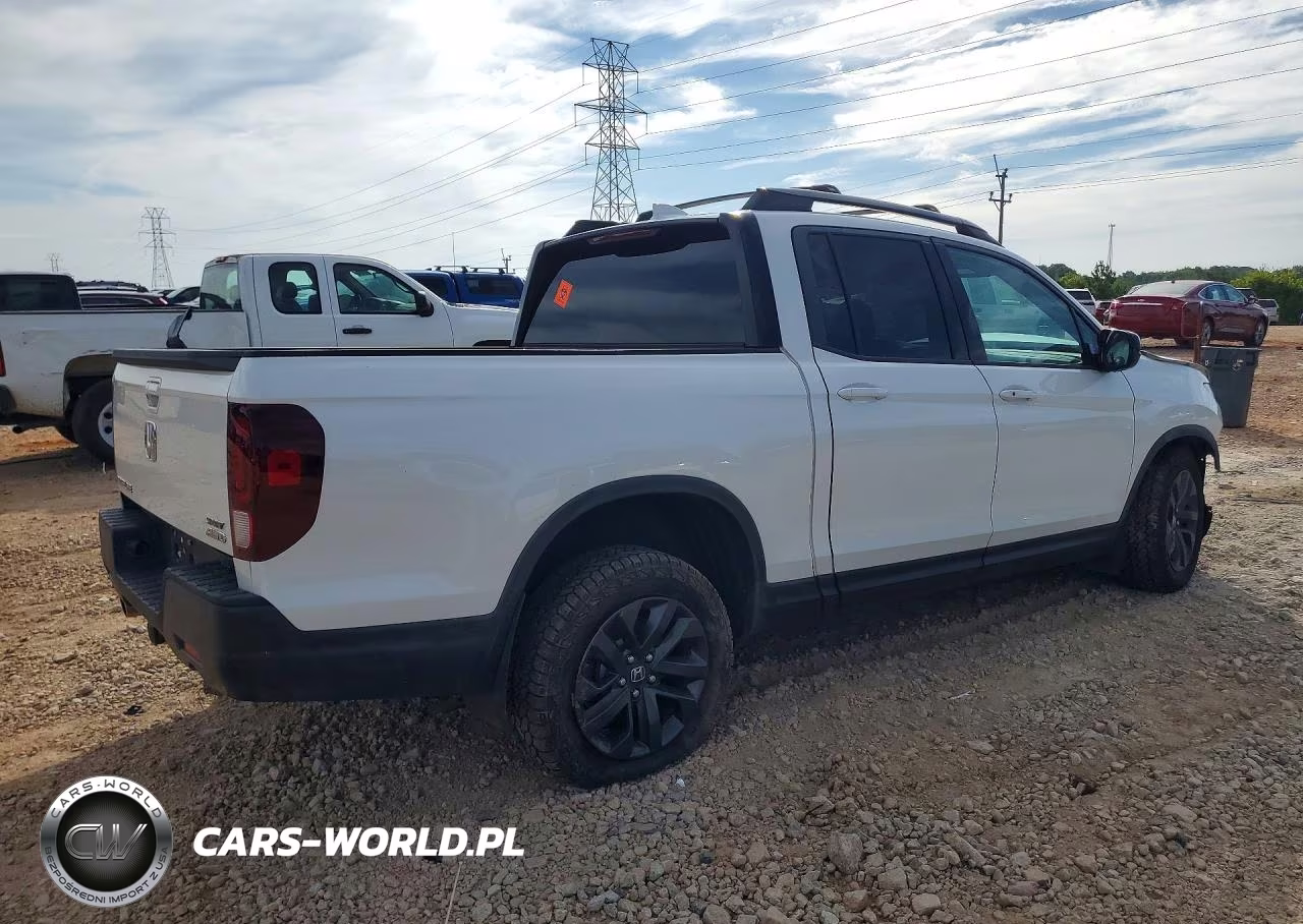 2021 Honda Ridgeline Sport VIN:5FPYK3F18MB002320 - 3