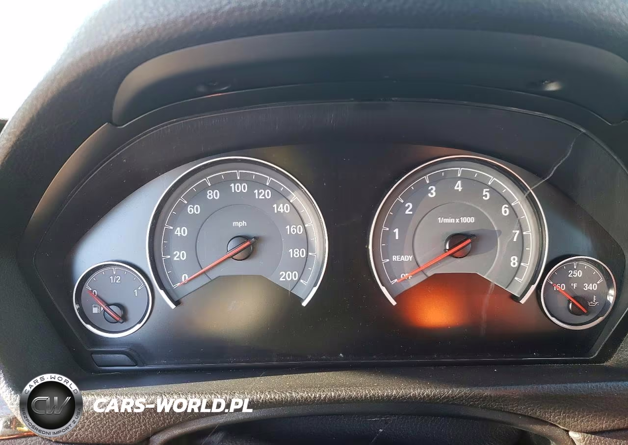 2016 BMW M3 VIN:WBS8M9C50G5D31799 - 10
