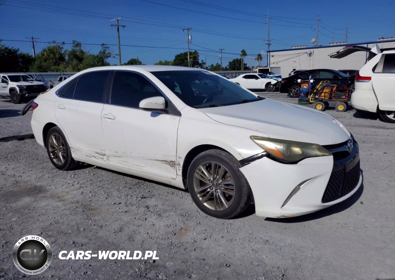 2016 Toyota Camry Se VIN:4T1BF1FK7GU117725 - 4