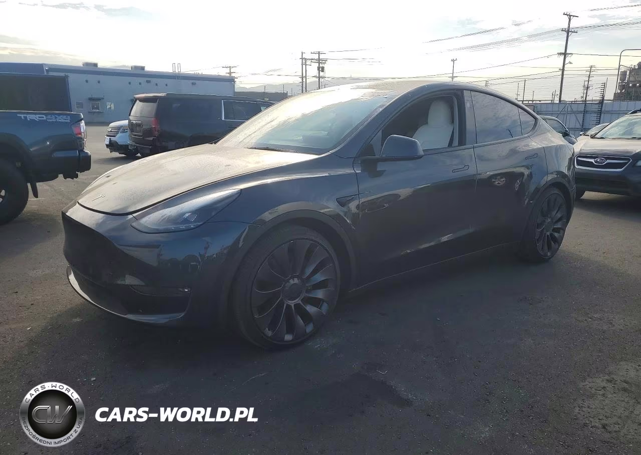 2025 Tesla Model Y – zdjęcie 1 z 12