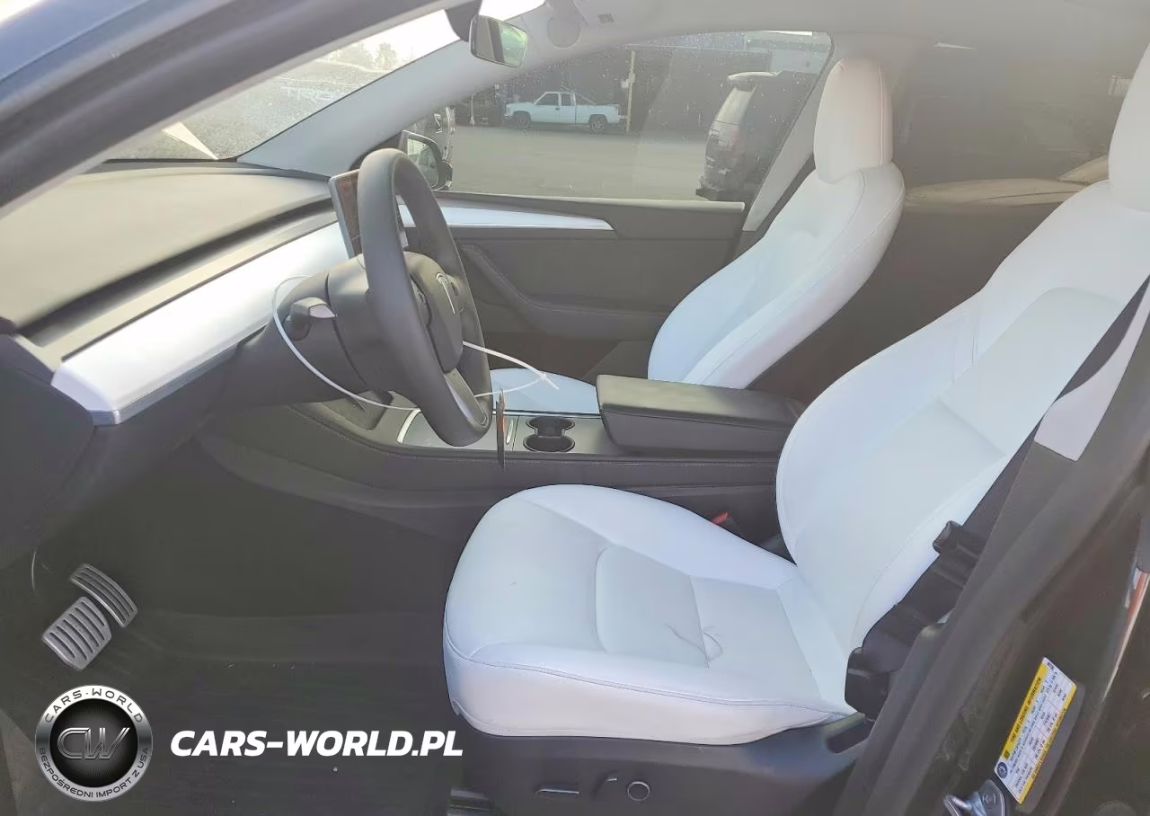 2025 Tesla Model Y VIN:7SAYGDEF8SF307538 - 7