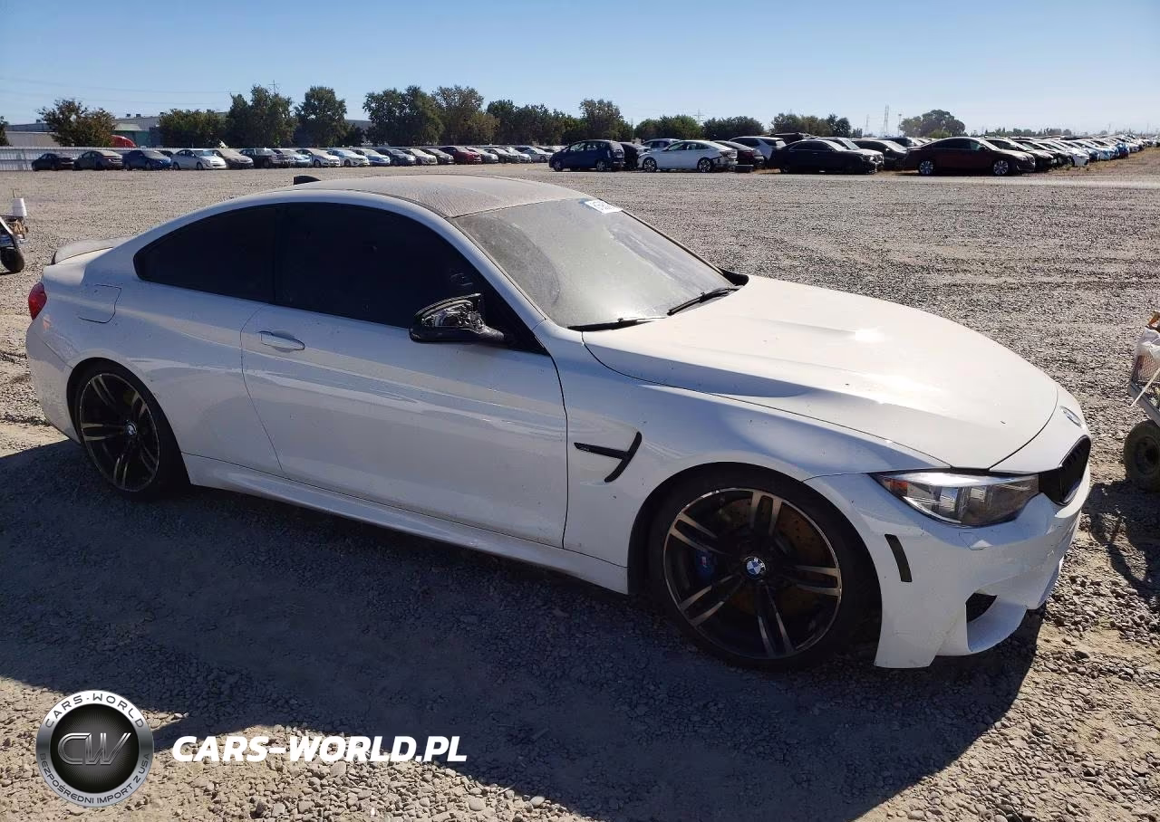 2018 BMW M4 VIN:WBS4Y9C5XJAC86890 - 4