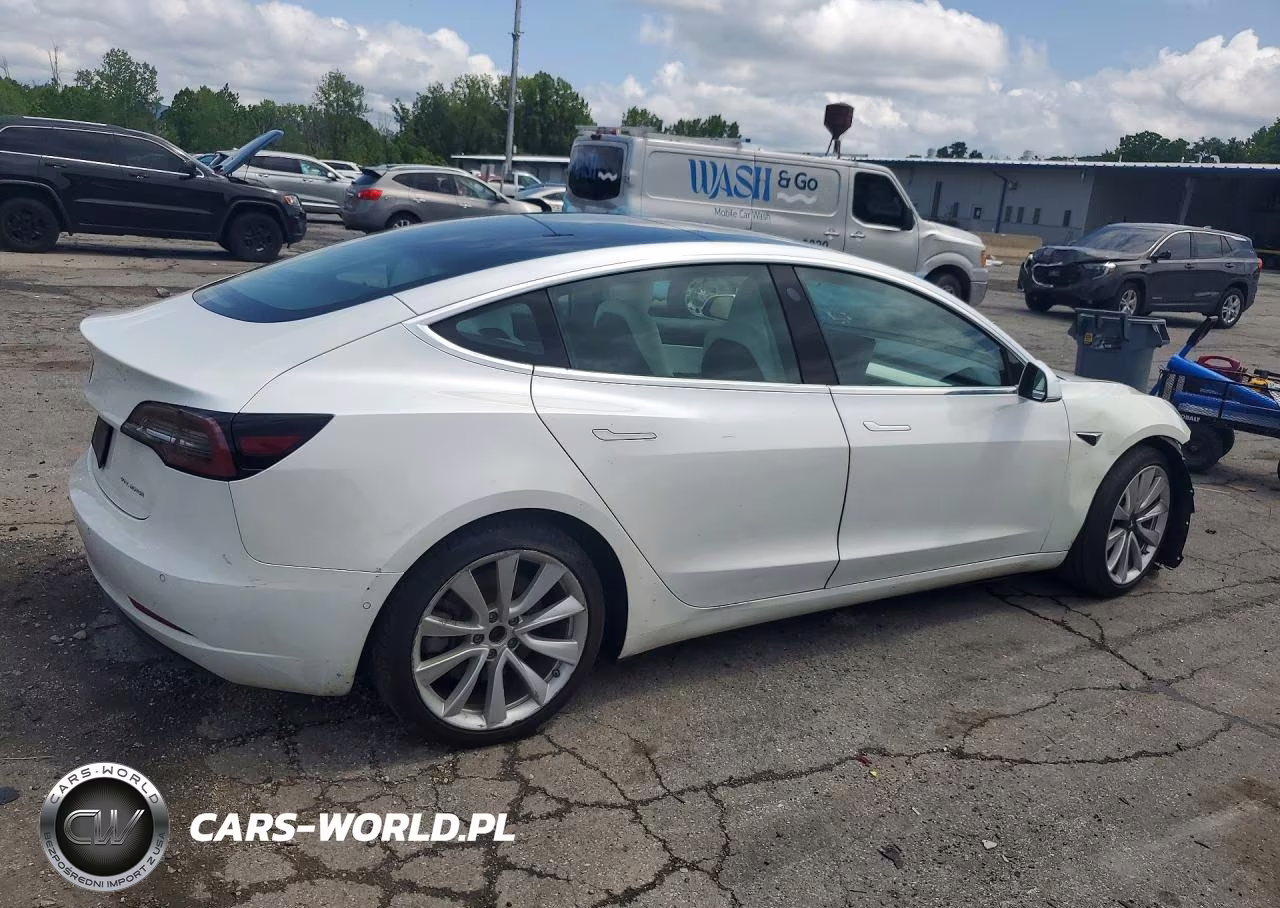 2020 Tesla Model 3 VIN:5YJ3E1EB2LF712952 - 3