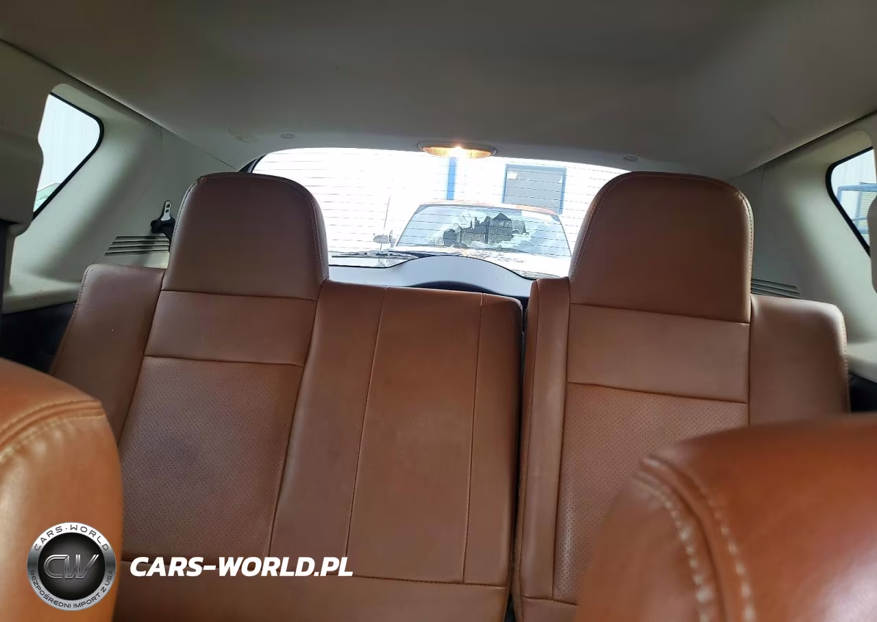 2016 Jeep Compass Latitude VIN:1C4NJDEB2GD747011 - 10