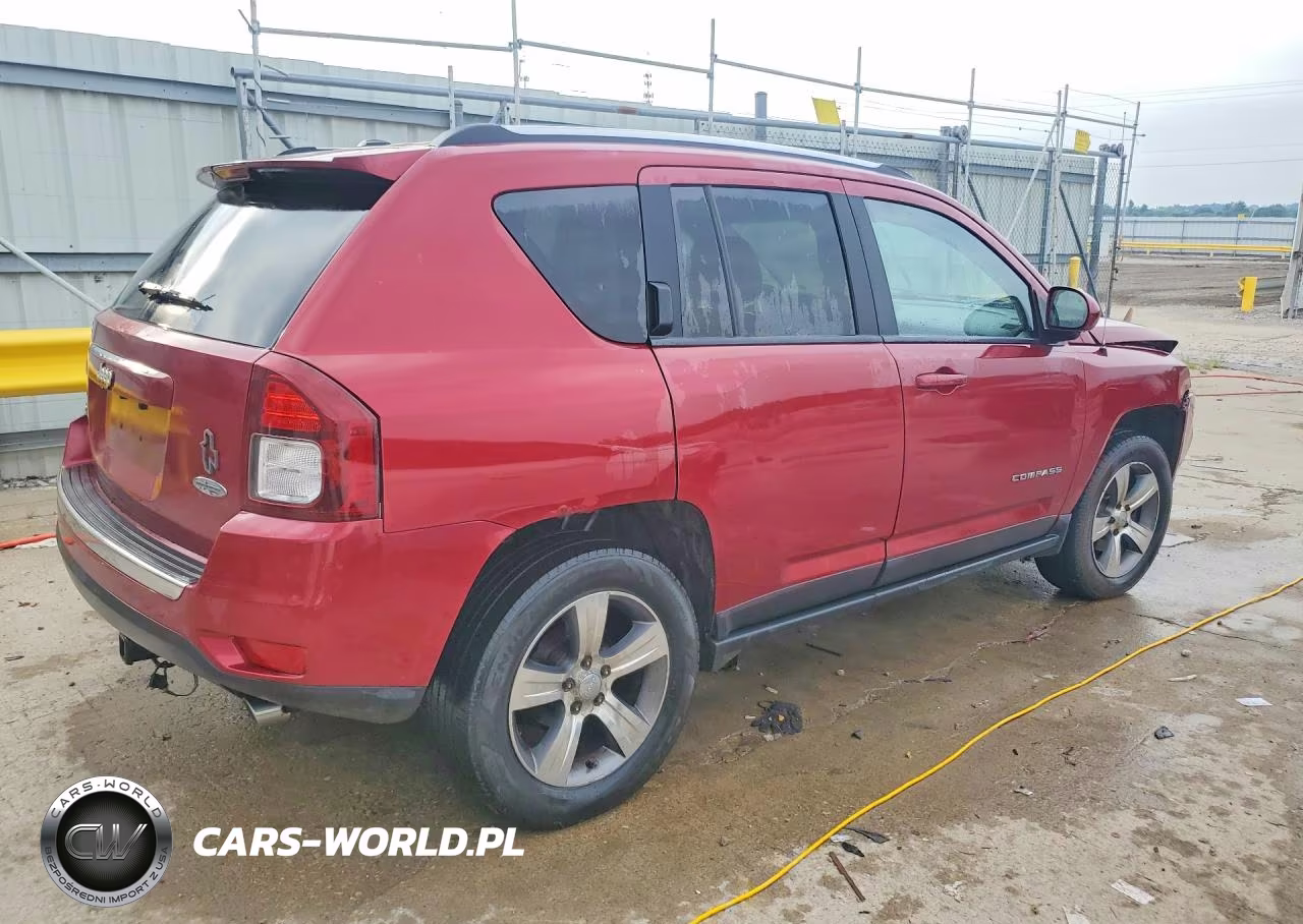 2016 Jeep Compass Latitude VIN:1C4NJDEB2GD747011 - 3