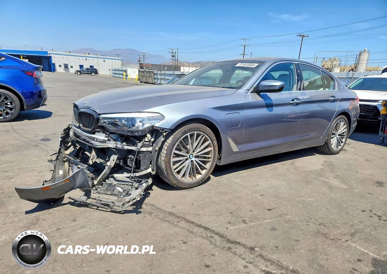 2018 BMW 530E