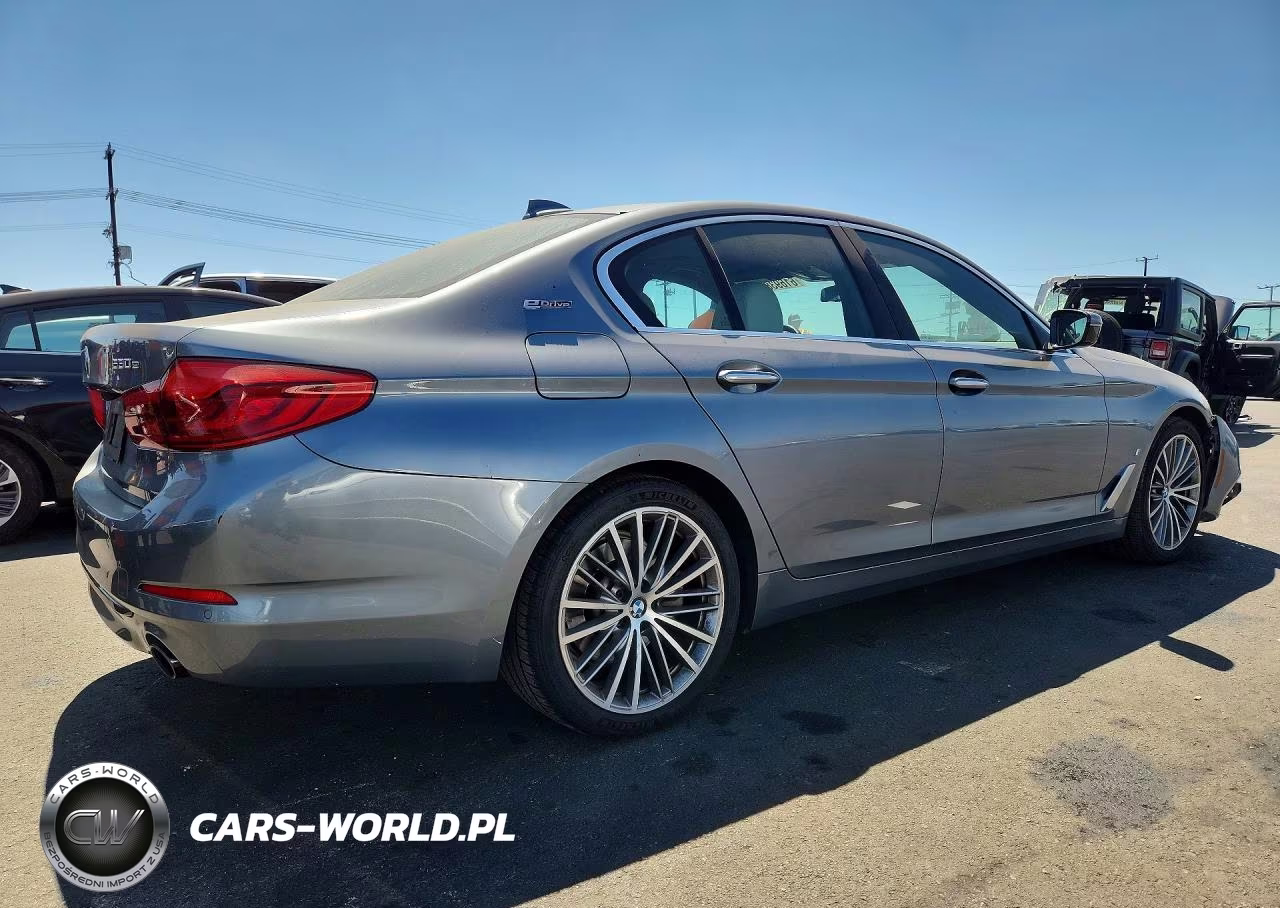 2018 BMW 530E VIN:WBAJA9C57JG622906 - 3