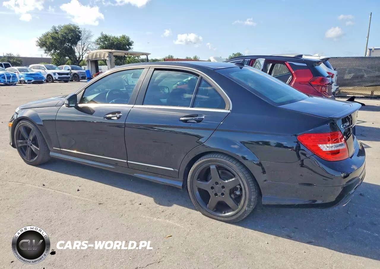 2013 Mercedes-Benz C 250 VIN:WDDGF4HB5DA797538 - 2