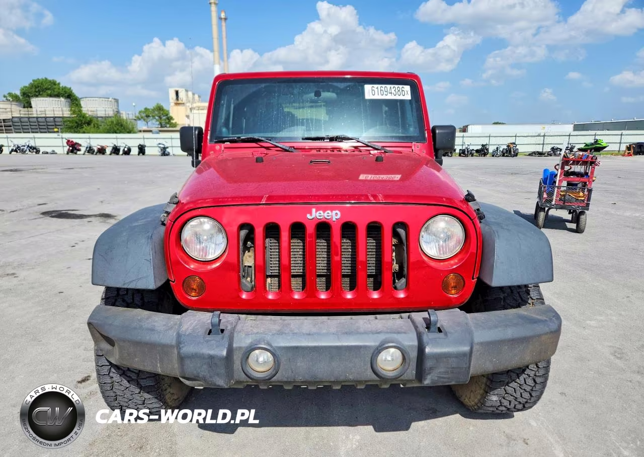 2013 Jeep Wrangler Sport VIN:1C4AJWAG2DL705385 - 5