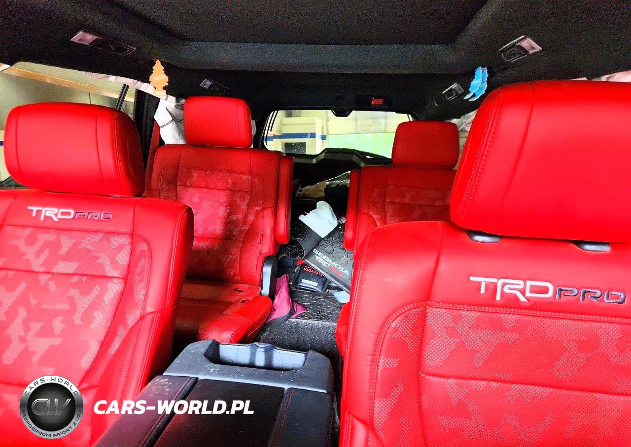 2024 Toyota Sequoia Trd Pro VIN:7SVAAABA5RX040677 - 10