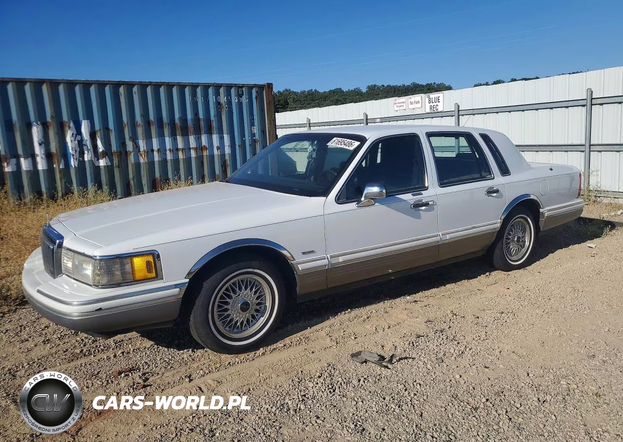 1991 Lincoln Town Car Signature
