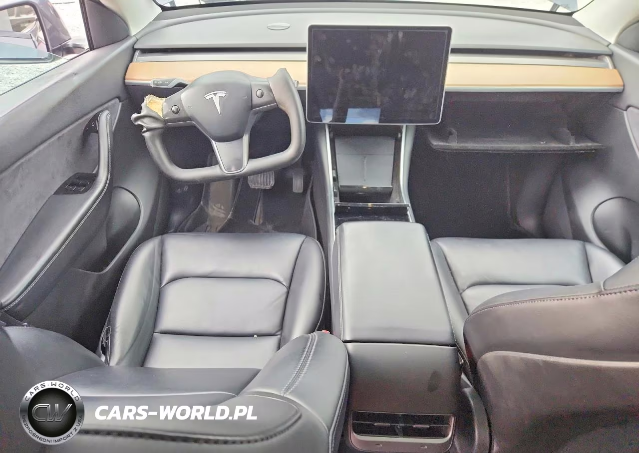 2020 Tesla Model Y VIN:5YJYGDEE4LF049072 - 8