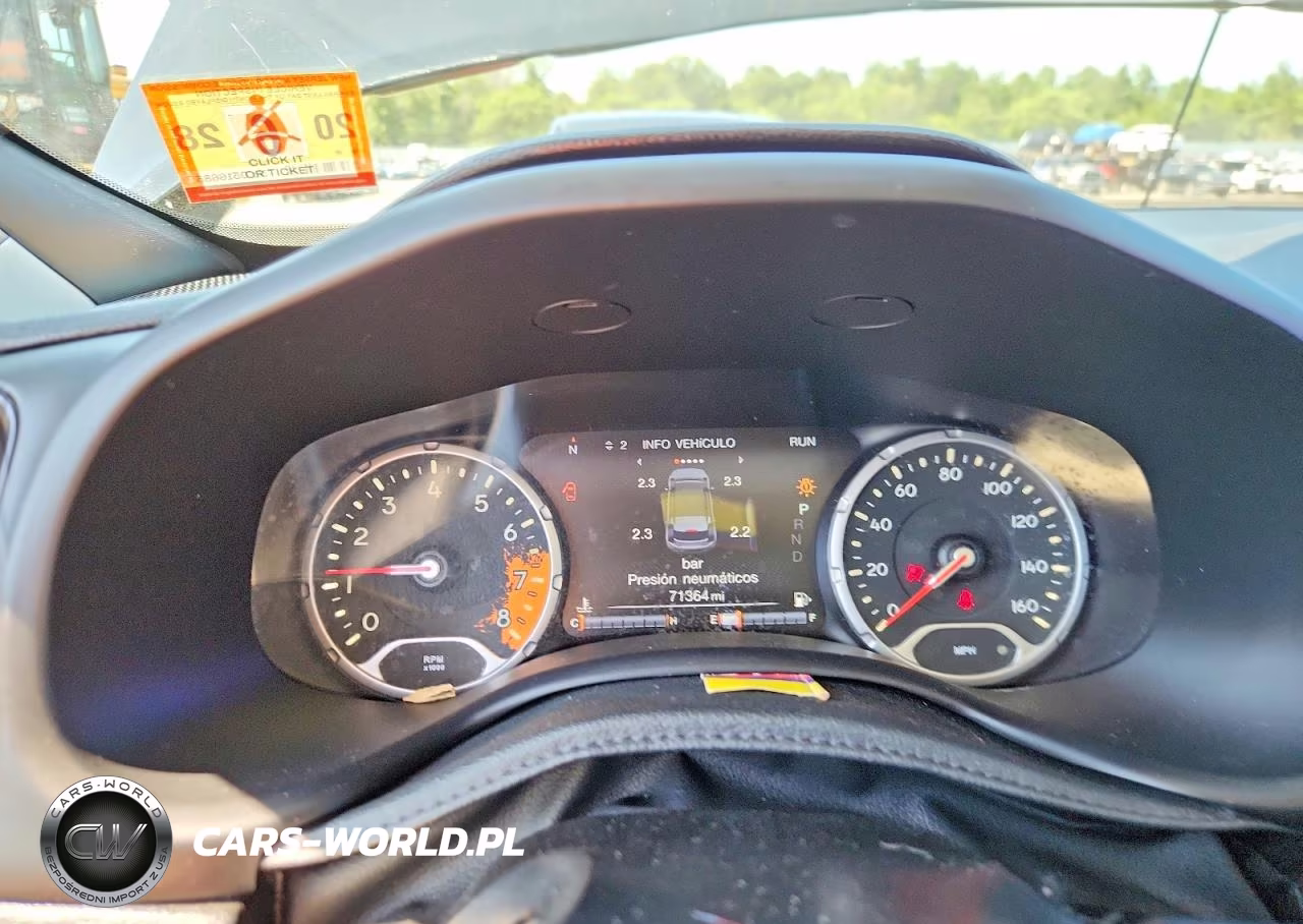 2018 Jeep Renegade Latitude VIN:ZACCJBBBXJPH05310 - 9