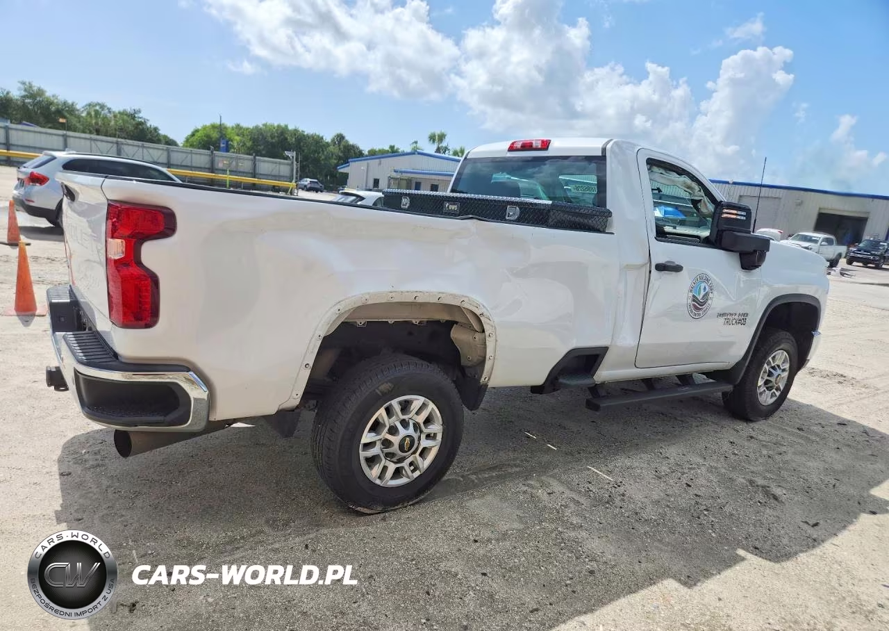 2024 Chevrolet Silverado C2500 Heavy Duty VIN:1GC3WLEY0RF154763 - 3