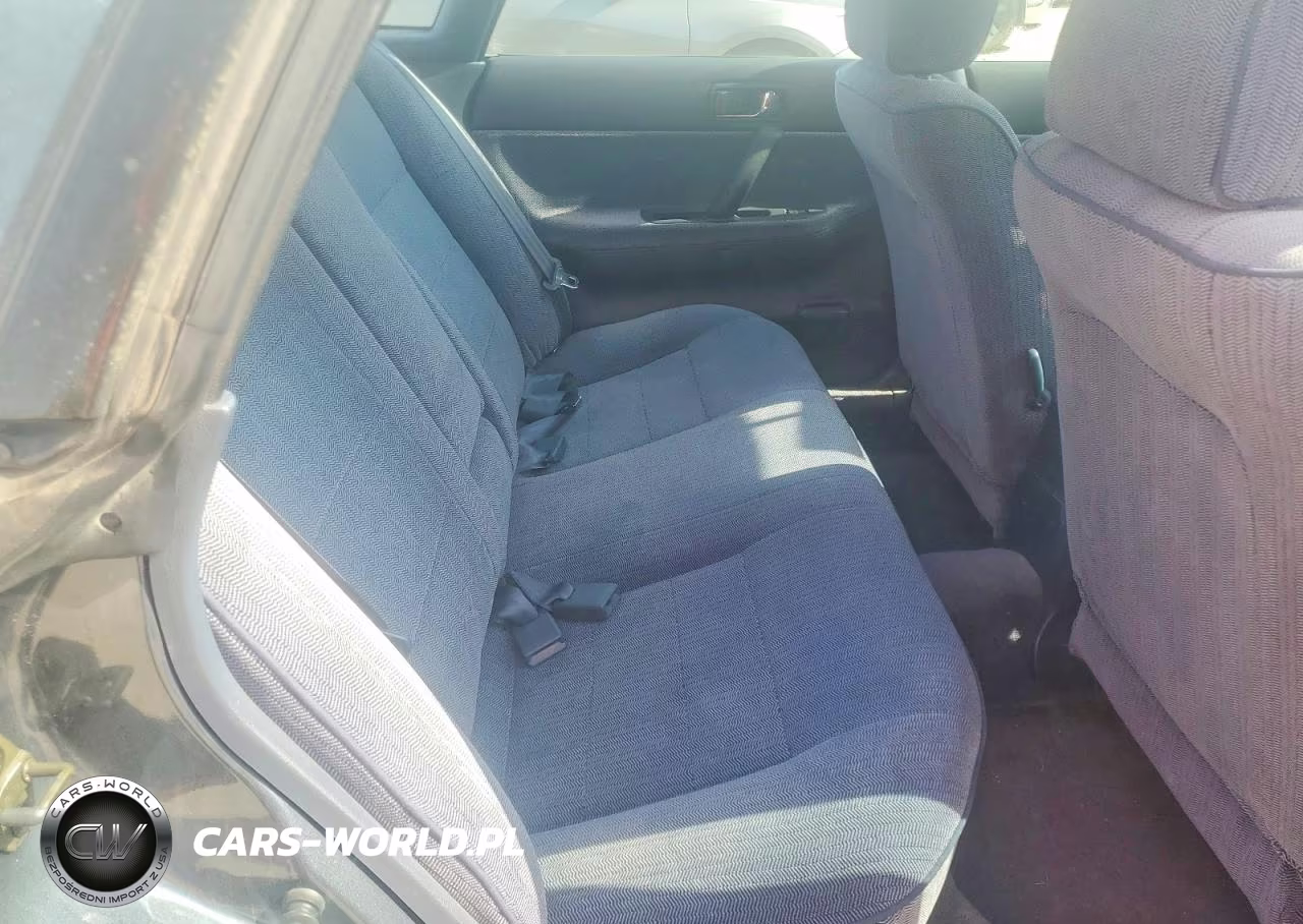 1993 Subaru Legacy L VIN:4S3BC6331P9648428 - 10