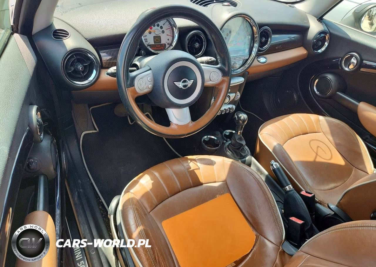 2010 Mini Cooper VIN:WMWMF3C53ATZ66607 - 8