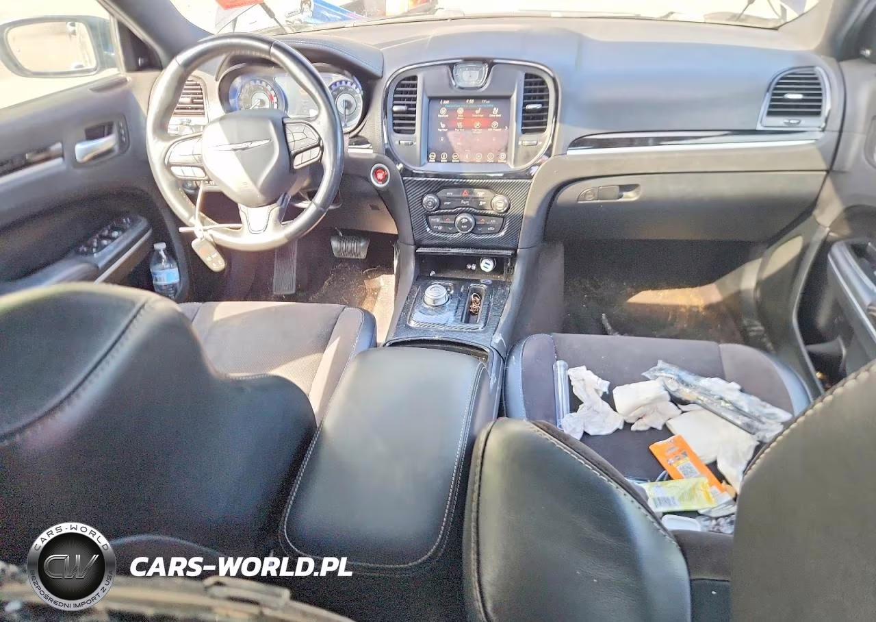 2018 Chrysler 300 S VIN:2C3CCABT6JH120436 - 8