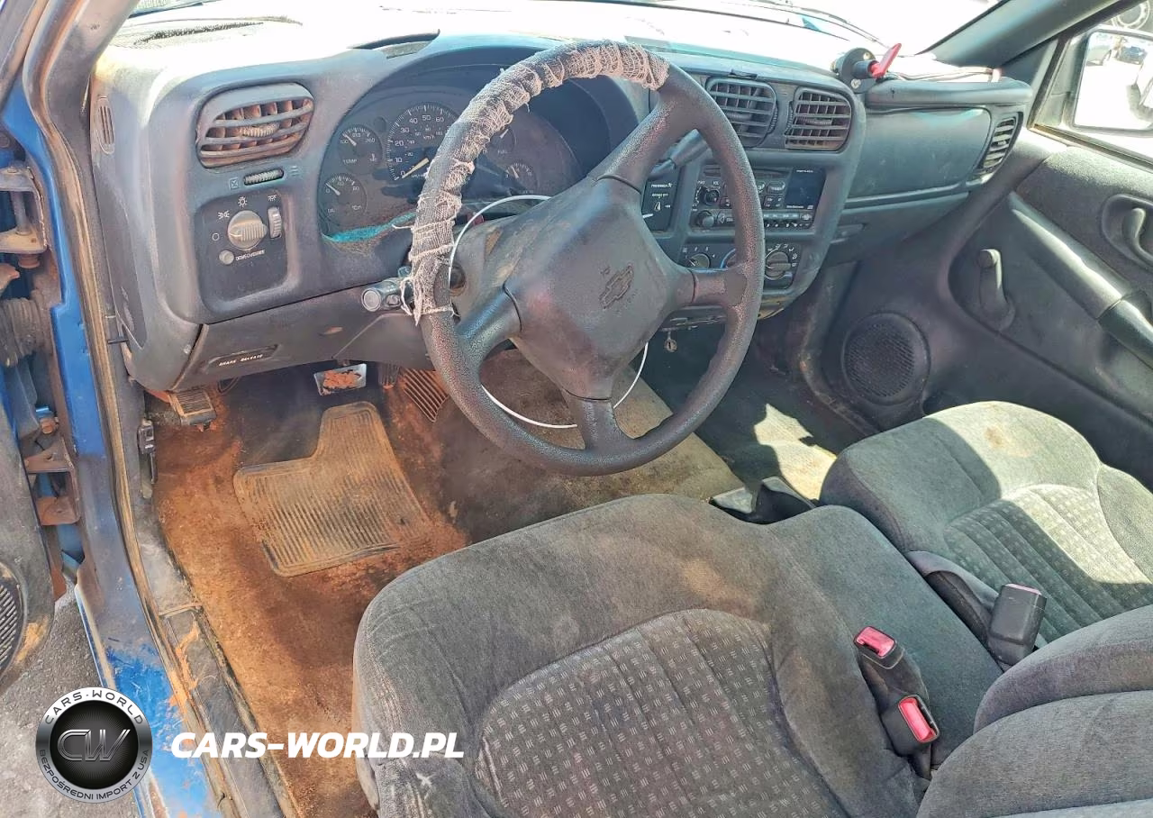 2000 Chevrolet S Truck S10 VIN:1GCCS1440YK145839 - 8