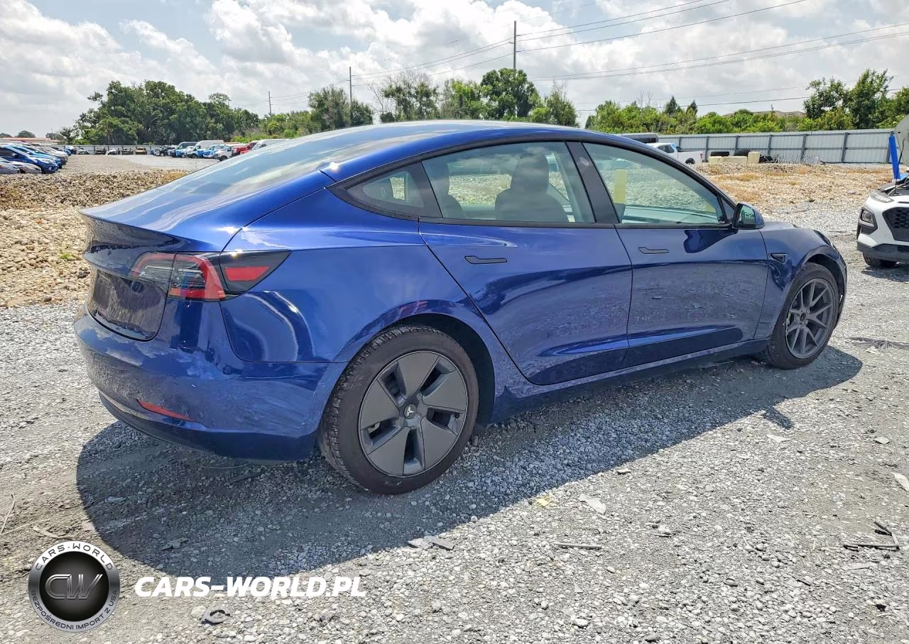2023 Tesla Model 3 VIN:5YJ3E1EA0PF684775 - 3