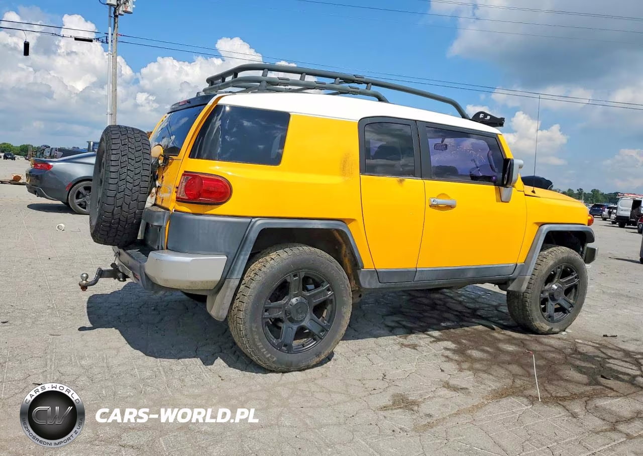 2007 Toyota Fj Cruiser Base VIN:JTEBU11F370019556 - 3