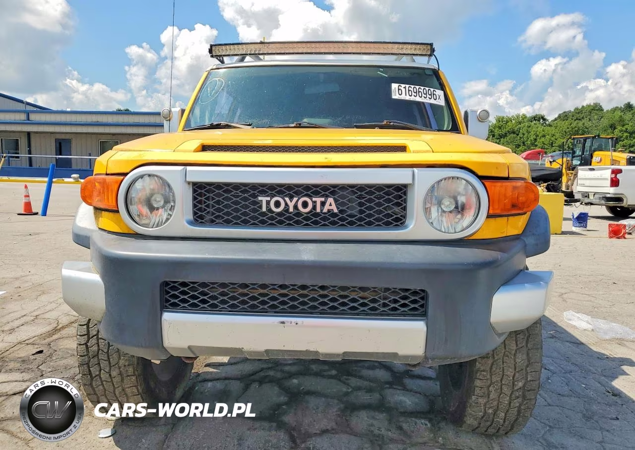 2007 Toyota Fj Cruiser Base VIN:JTEBU11F370019556 - 5