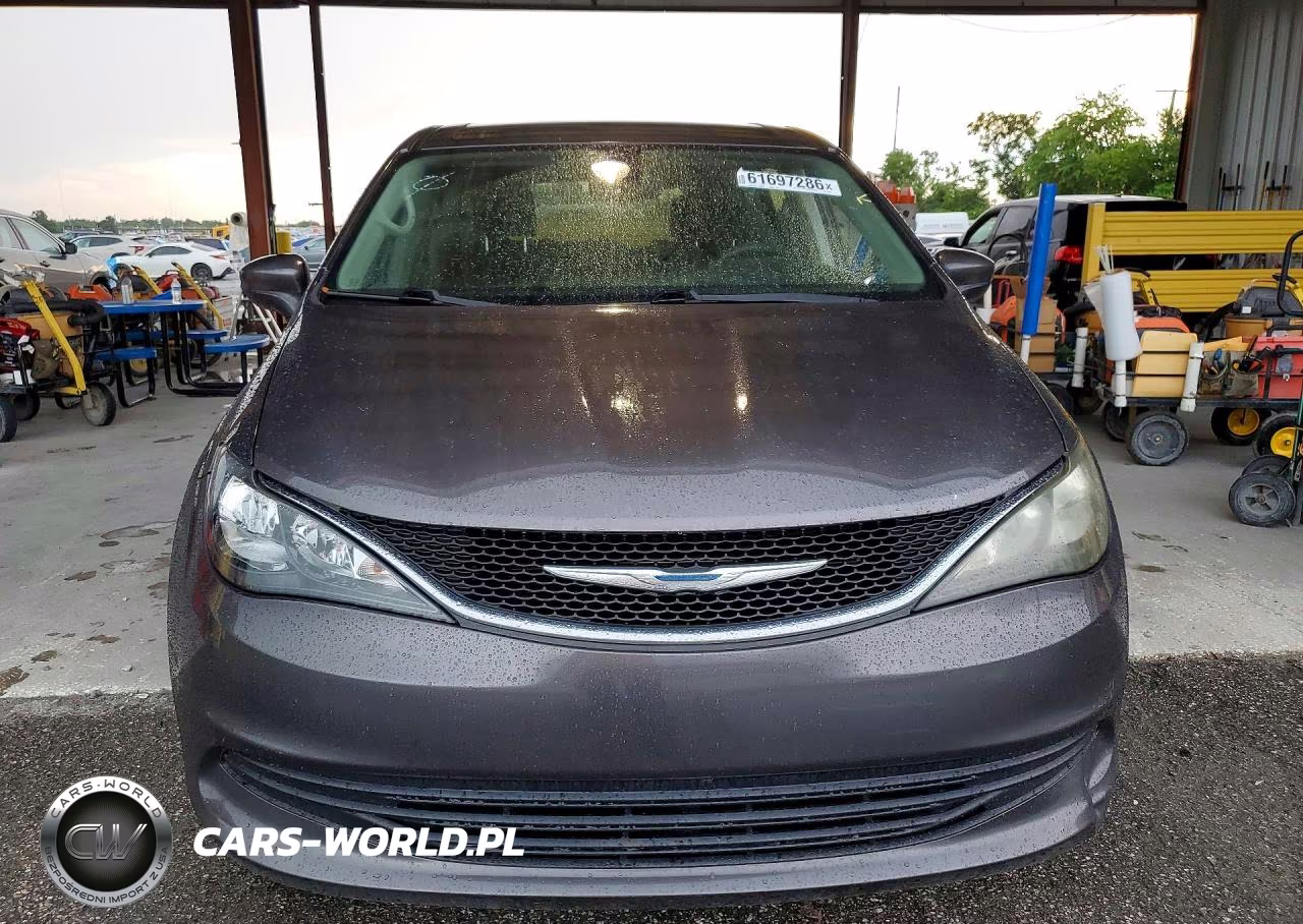 2017 Chrysler Pacifica Touring VIN:2C4RC1DG6HR503920 - 5