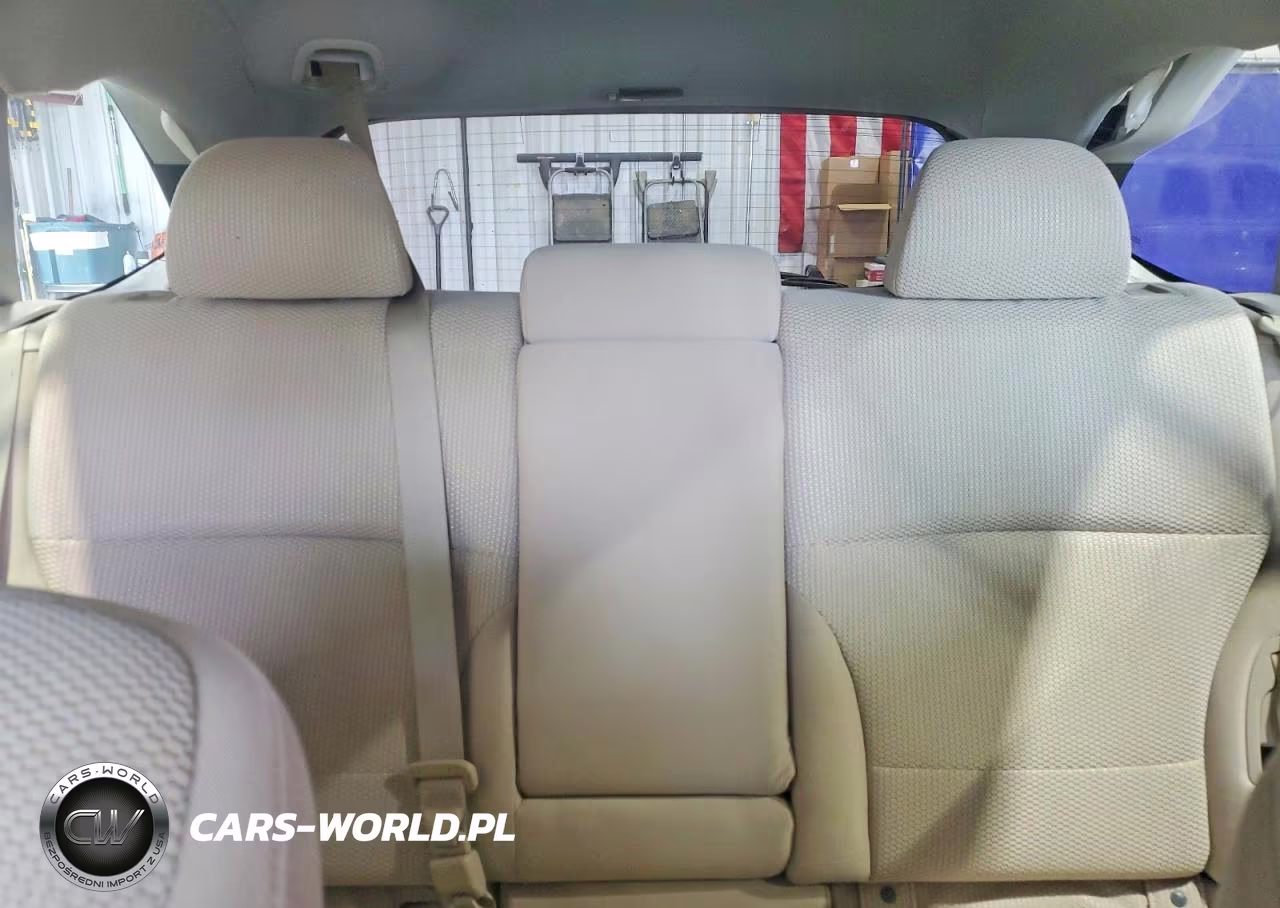2018 Subaru Outback 2.5I VIN:4S4BSAAC0J3266146 - 10