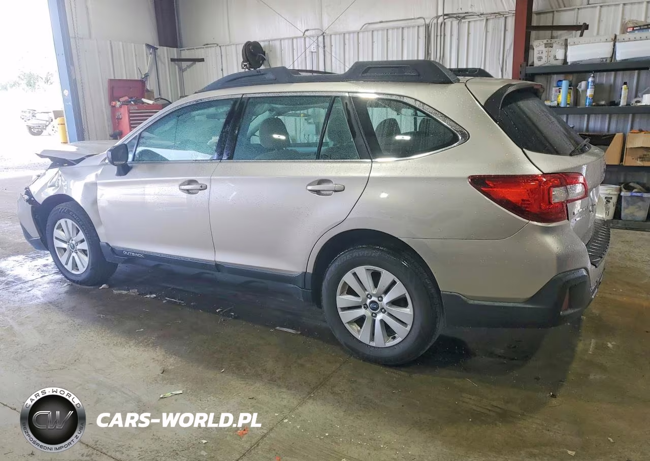 2018 Subaru Outback 2.5I VIN:4S4BSAAC0J3266146 - 2