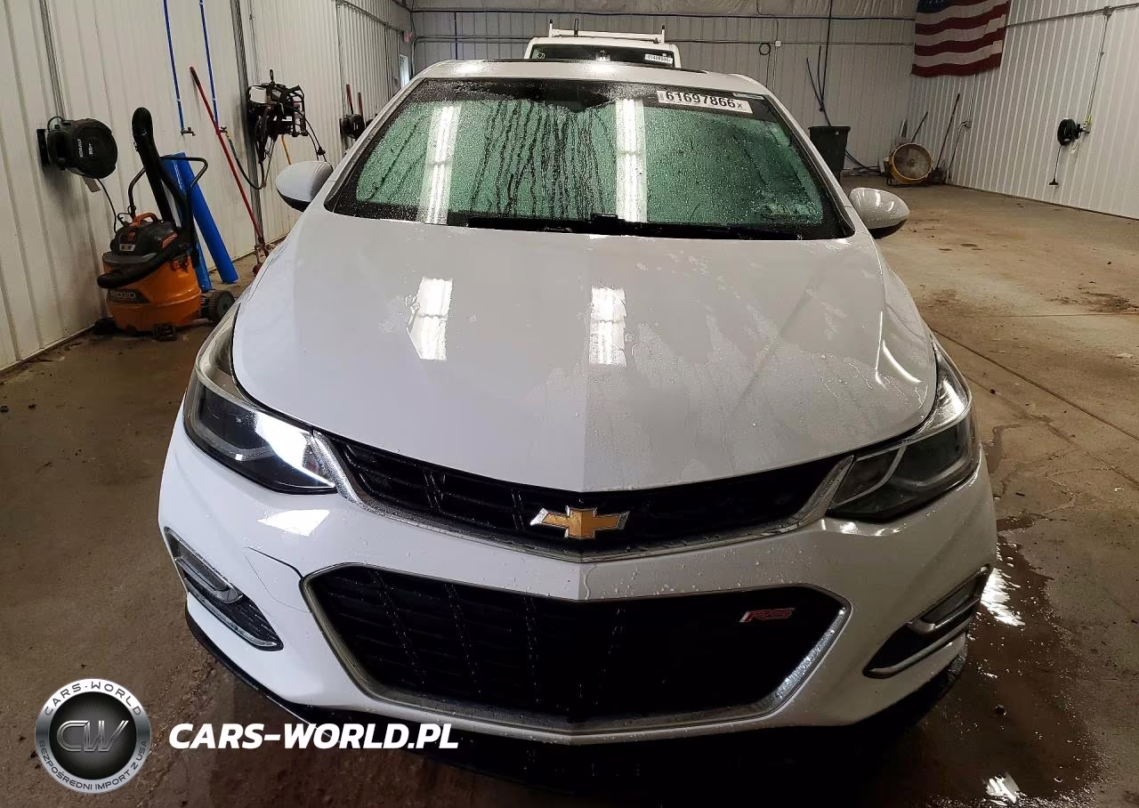 2018 Chevrolet Cruze Lt VIN:1G1BE5SM6J7115551 - 5