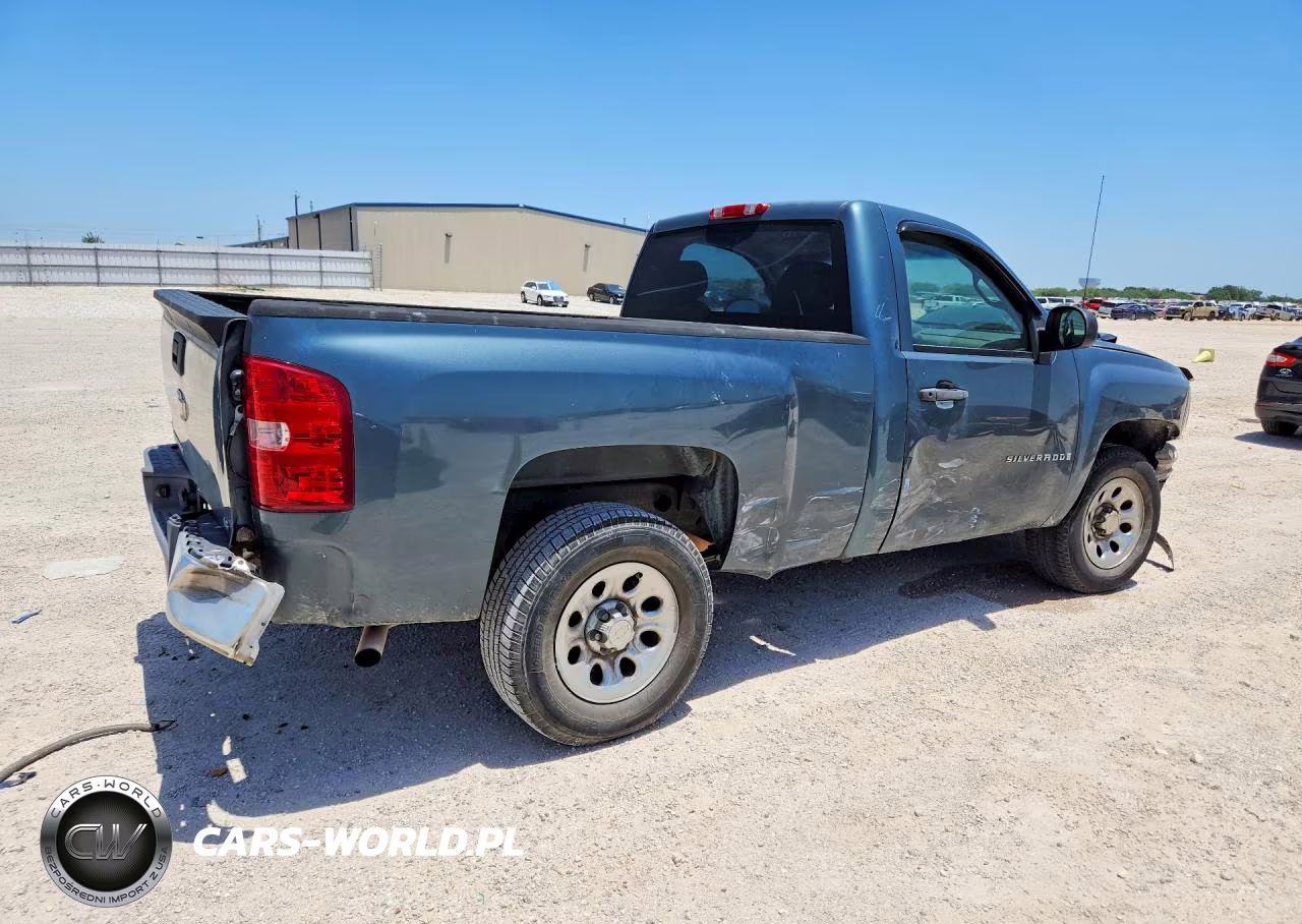 2008 Chevrolet Silverado C1500 VIN:1GCEC14X28Z167025 - 3