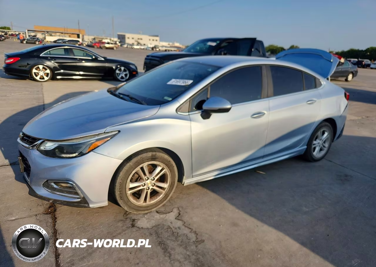 2017 Chevrolet Cruze Lt VIN:1G1BE5SM9H7141989 - 1