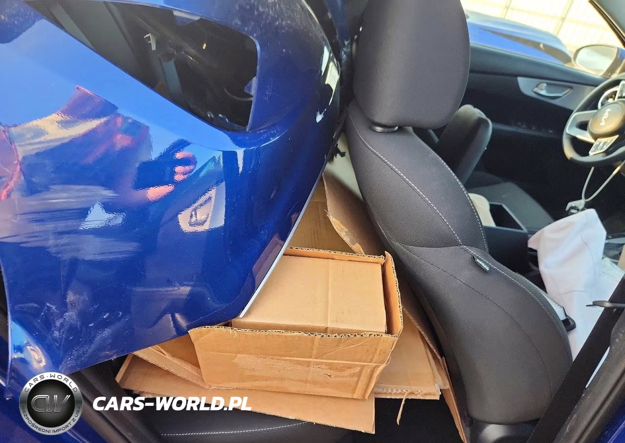 2023 Kia Forte Lxs VIN:3KPF24AD9PE648189 - 10