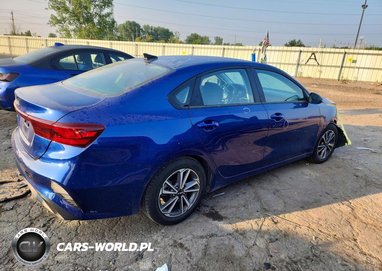 2023 Kia Forte Lxs VIN:3KPF24AD9PE648189 - 3