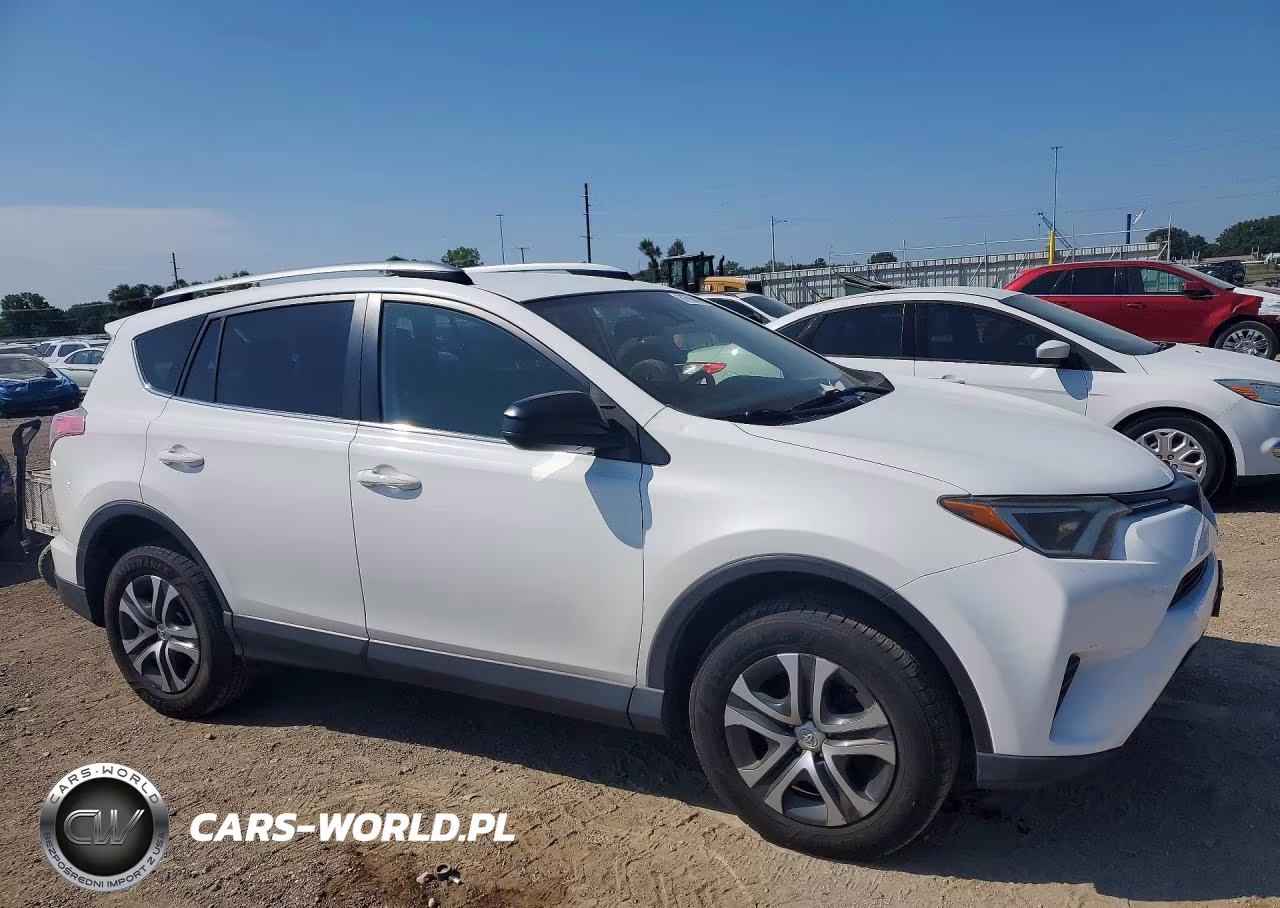 2017 Toyota Rav4 Le VIN:JTMBFREV8HD202198 - 4