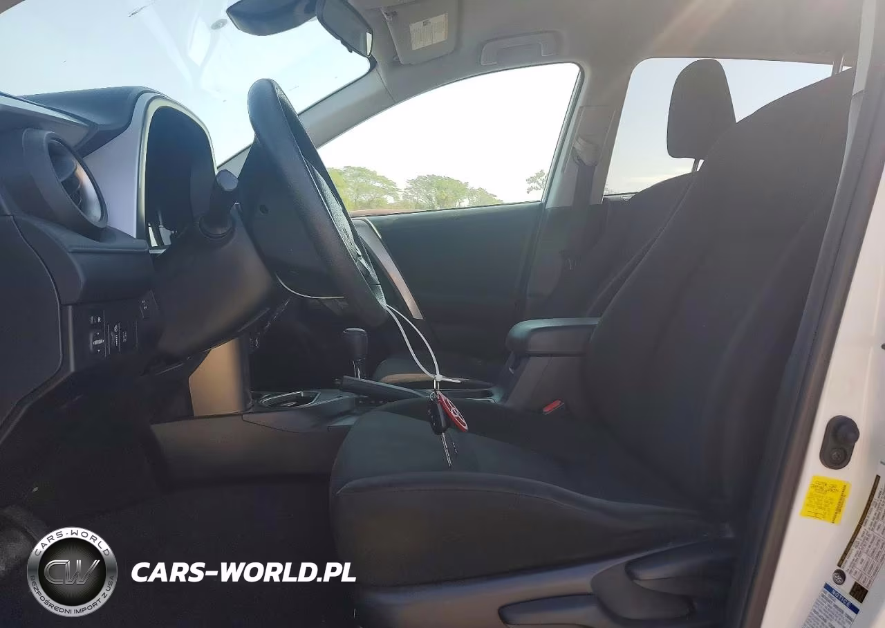2017 Toyota Rav4 Le VIN:JTMBFREV8HD202198 - 7