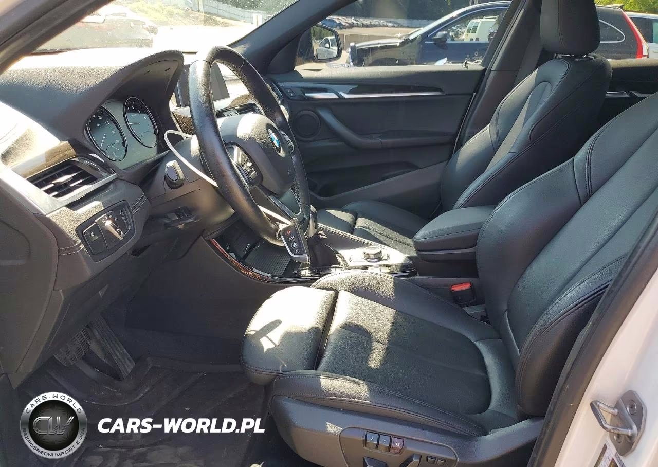 2018 BMW X2 xDrive28I VIN:WBXYJ5C32JEF77805 - 7