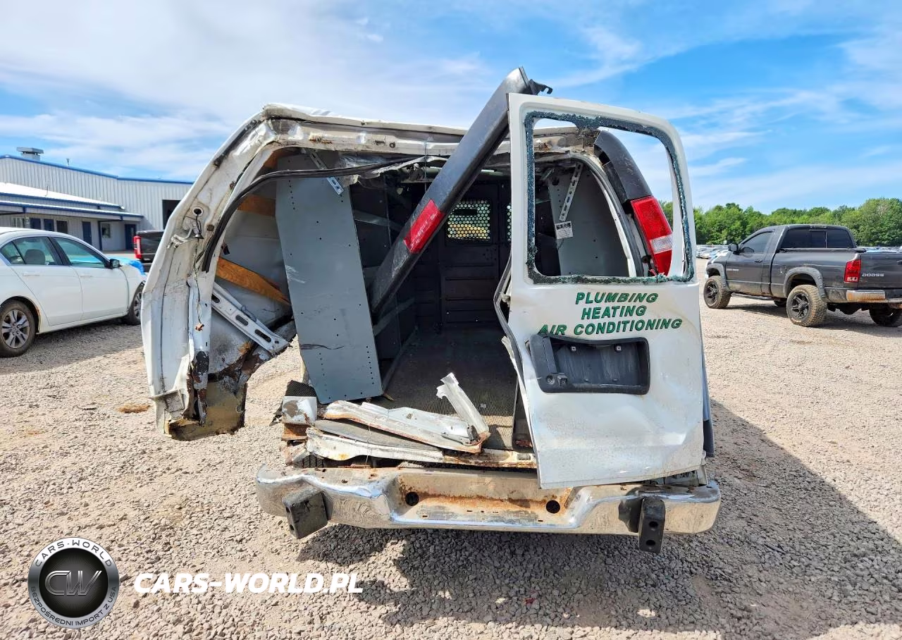 2018 Chevrolet Express G2500 VIN:1GCWGAFG4J1911783 - 6