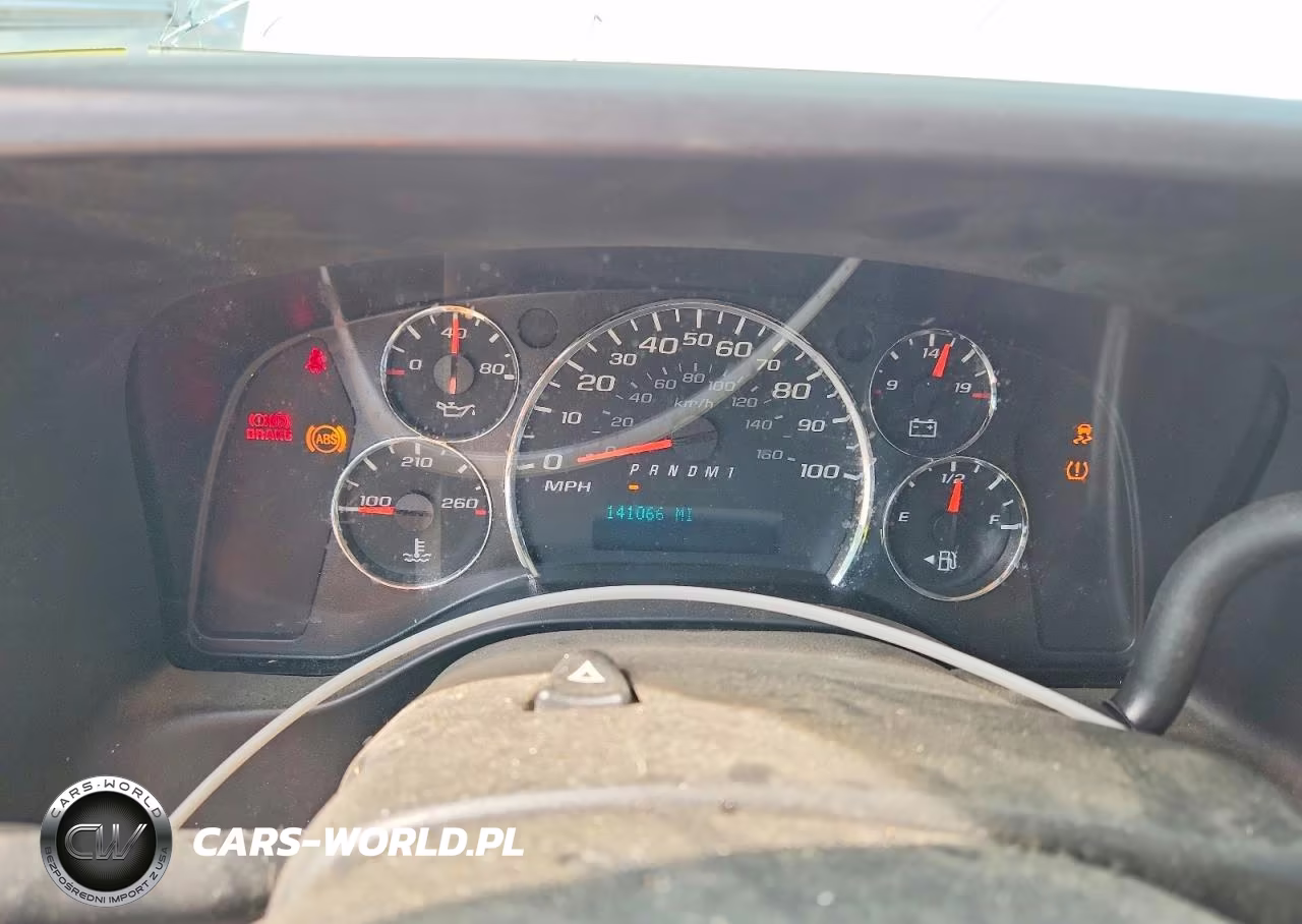 2018 Chevrolet Express G2500 VIN:1GCWGAFG4J1911783 - 9