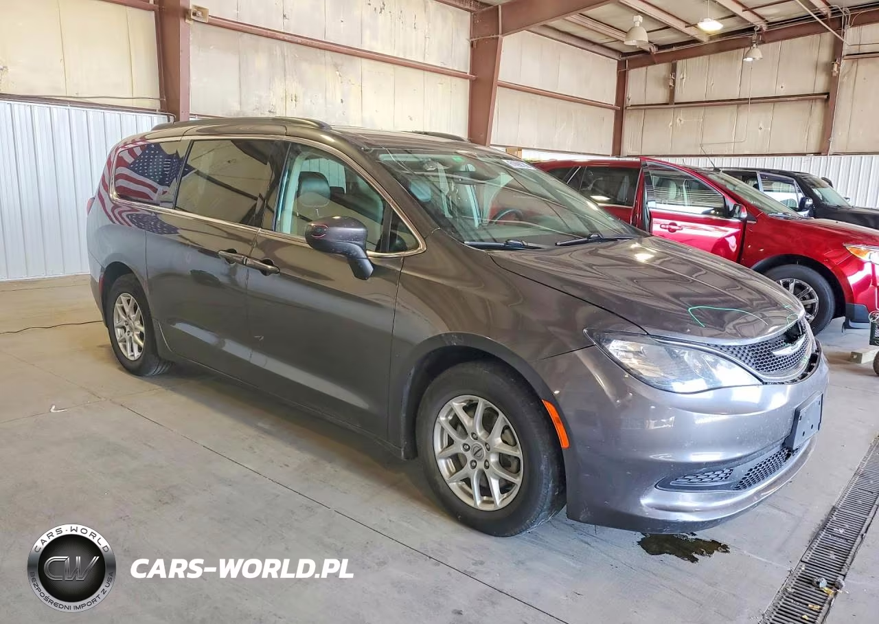 2021 Chrysler Voyager Lxi VIN:2C4RC1DG1MR508811 - 4