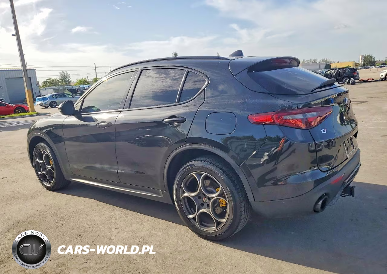 2018 Alfa Romeo Stelvio Sport VIN:ZASFAKPN9J7C08379 - 2
