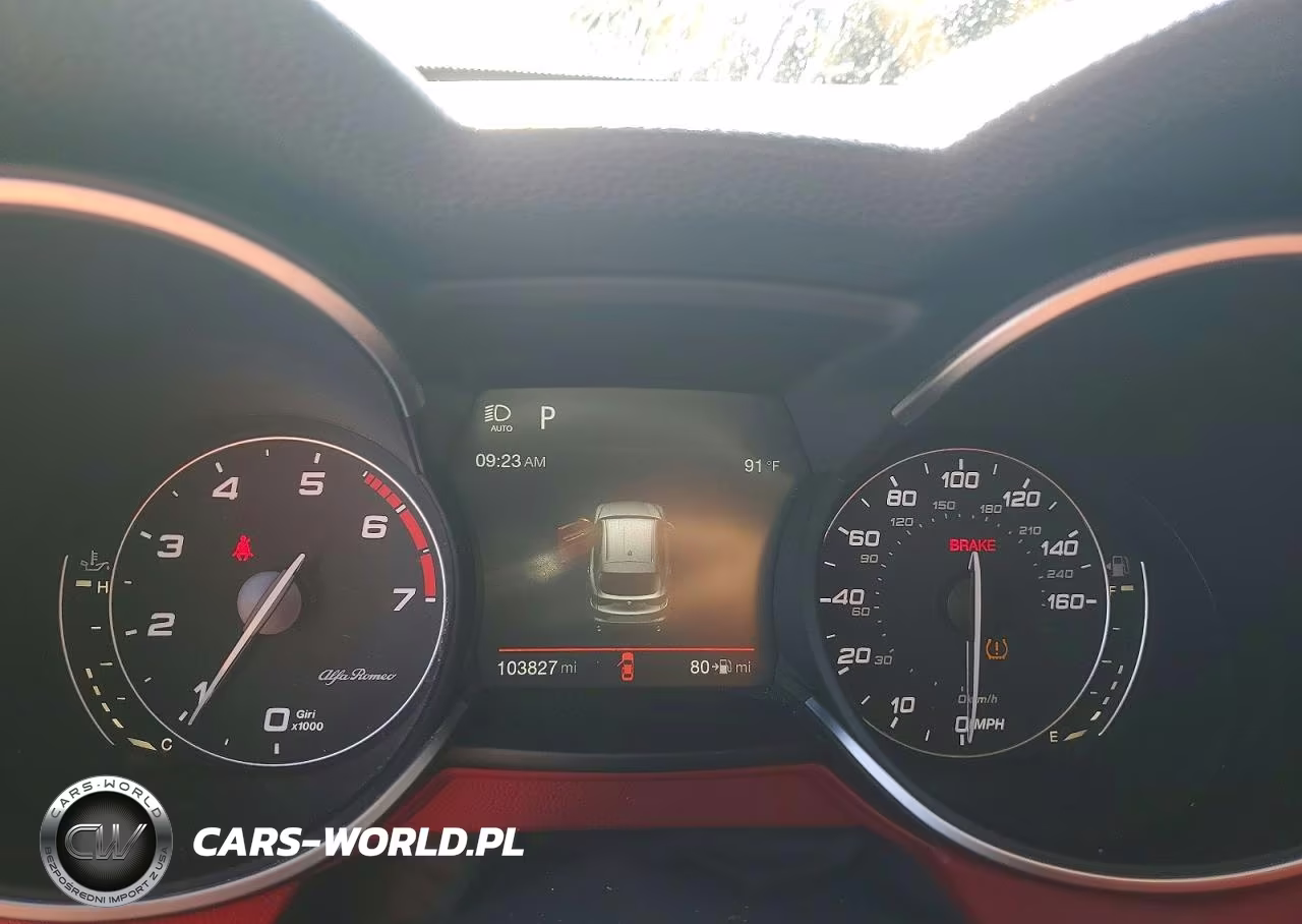 2018 Alfa Romeo Stelvio Sport VIN:ZASFAKPN9J7C08379 - 9