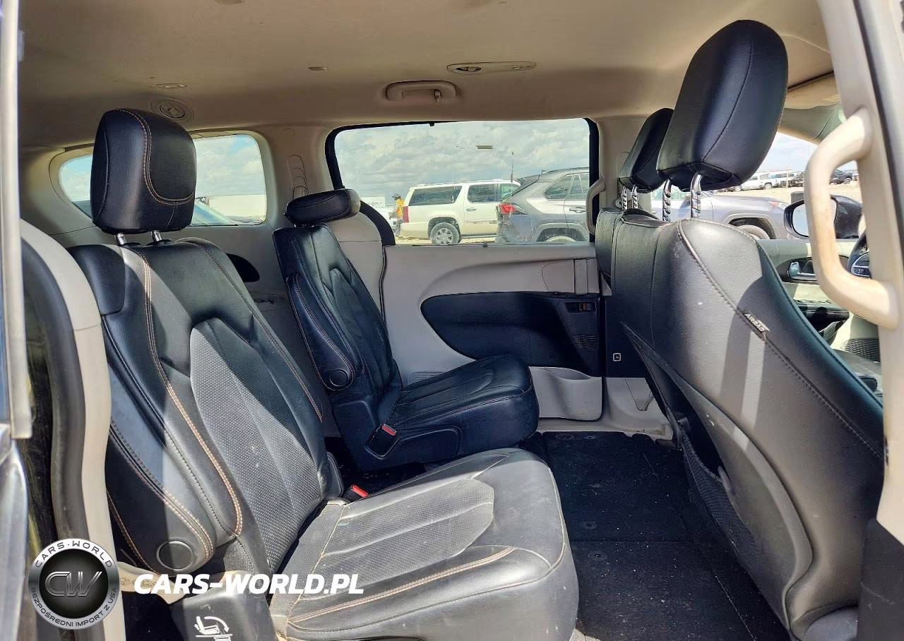 2019 Chrysler Pacifica Touring L VIN:2C4RC1BG4KR650473 - 11