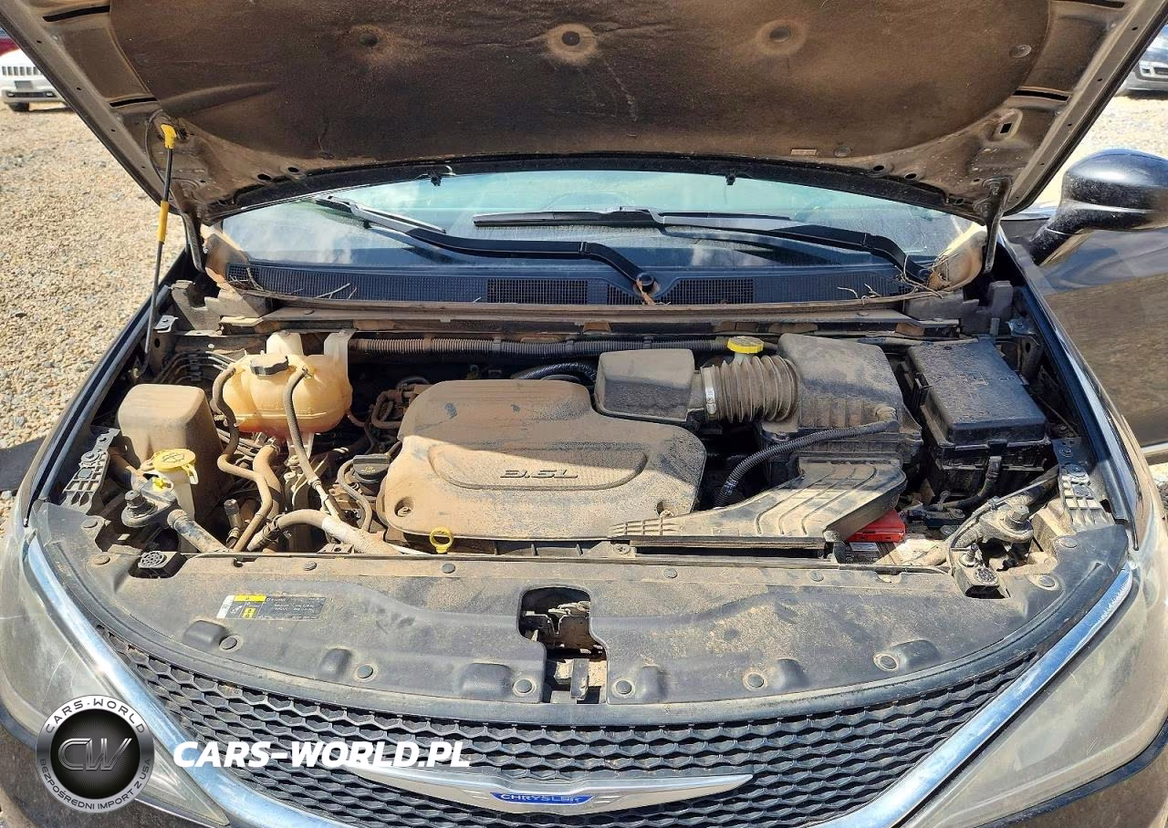 2019 Chrysler Pacifica Touring L VIN:2C4RC1BG4KR650473 - 12